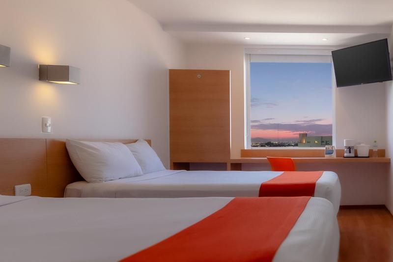 Sleep Inn Leon Antares Esterno foto