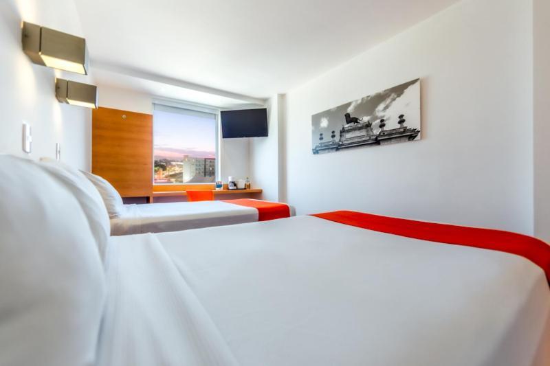 Sleep Inn Leon Antares Esterno foto