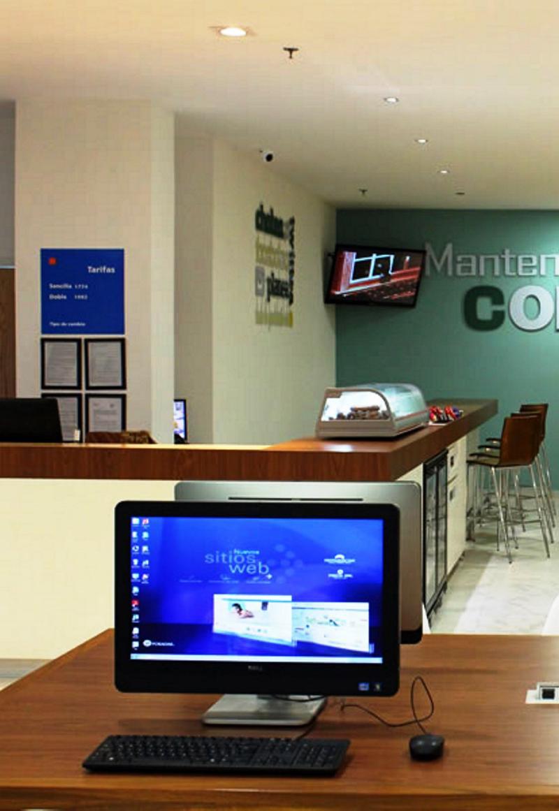Sleep Inn Leon Antares Esterno foto