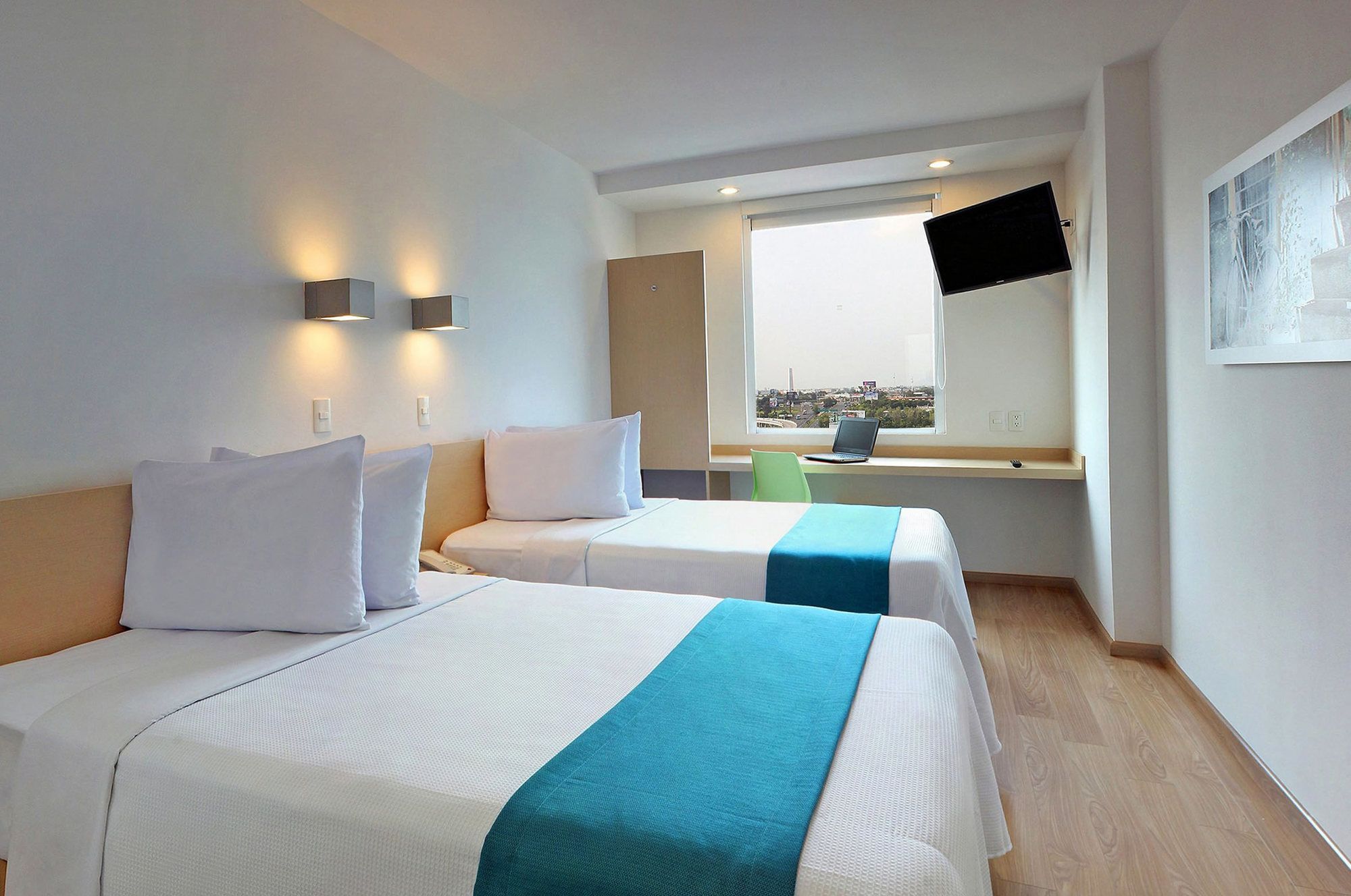 Sleep Inn Leon Antares Esterno foto