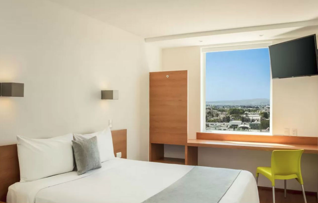 Sleep Inn Leon Antares Esterno foto